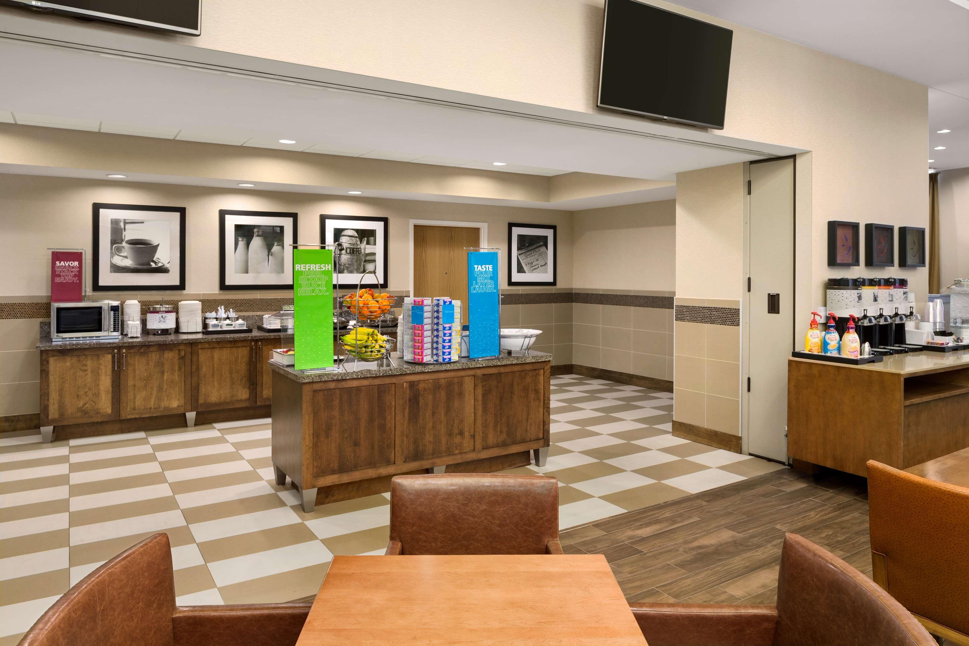 Hampton Inn And Suites Clayton/St. Louis-Galleria Area Zewnętrze zdjęcie