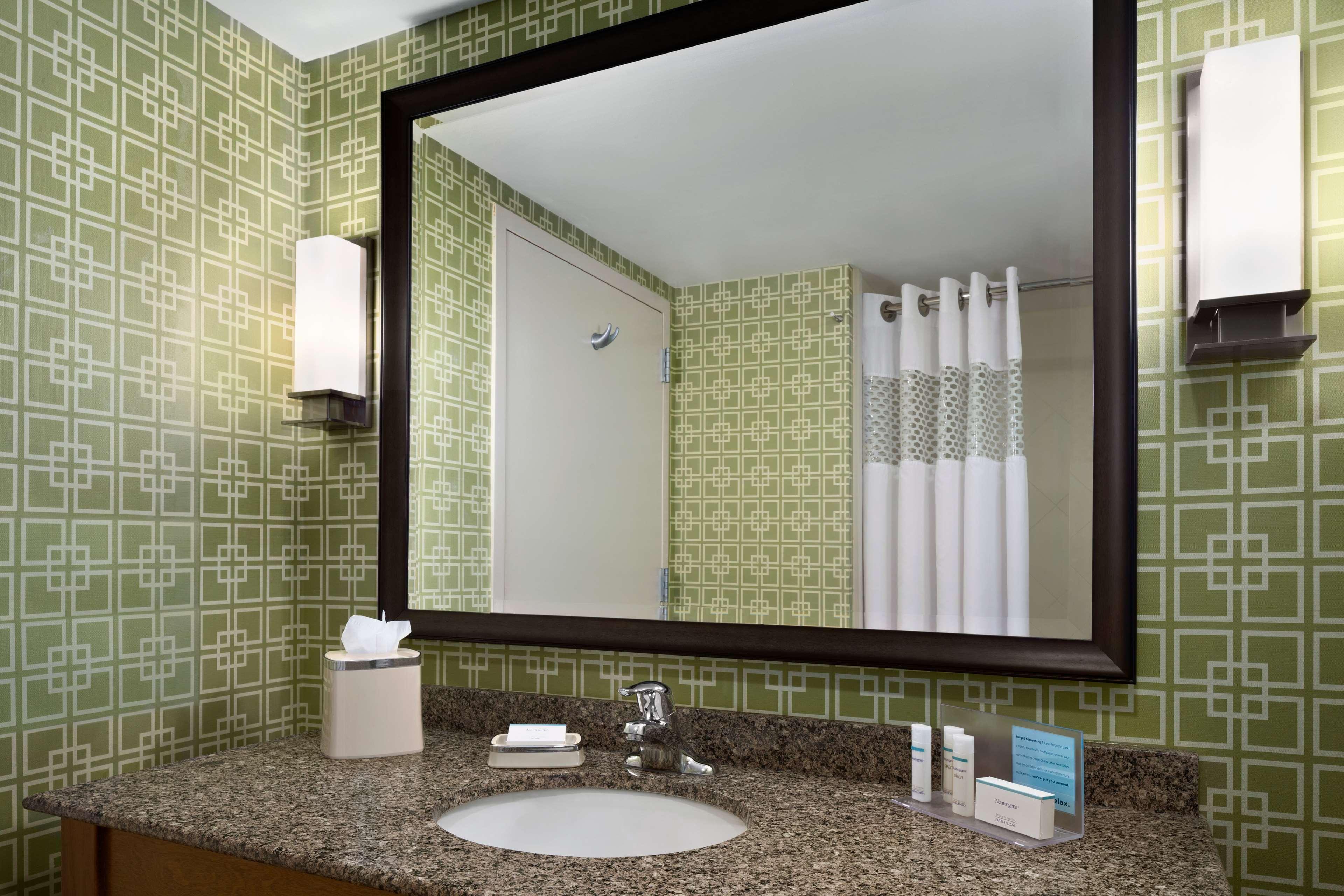 Hampton Inn And Suites Clayton/St. Louis-Galleria Area Zewnętrze zdjęcie