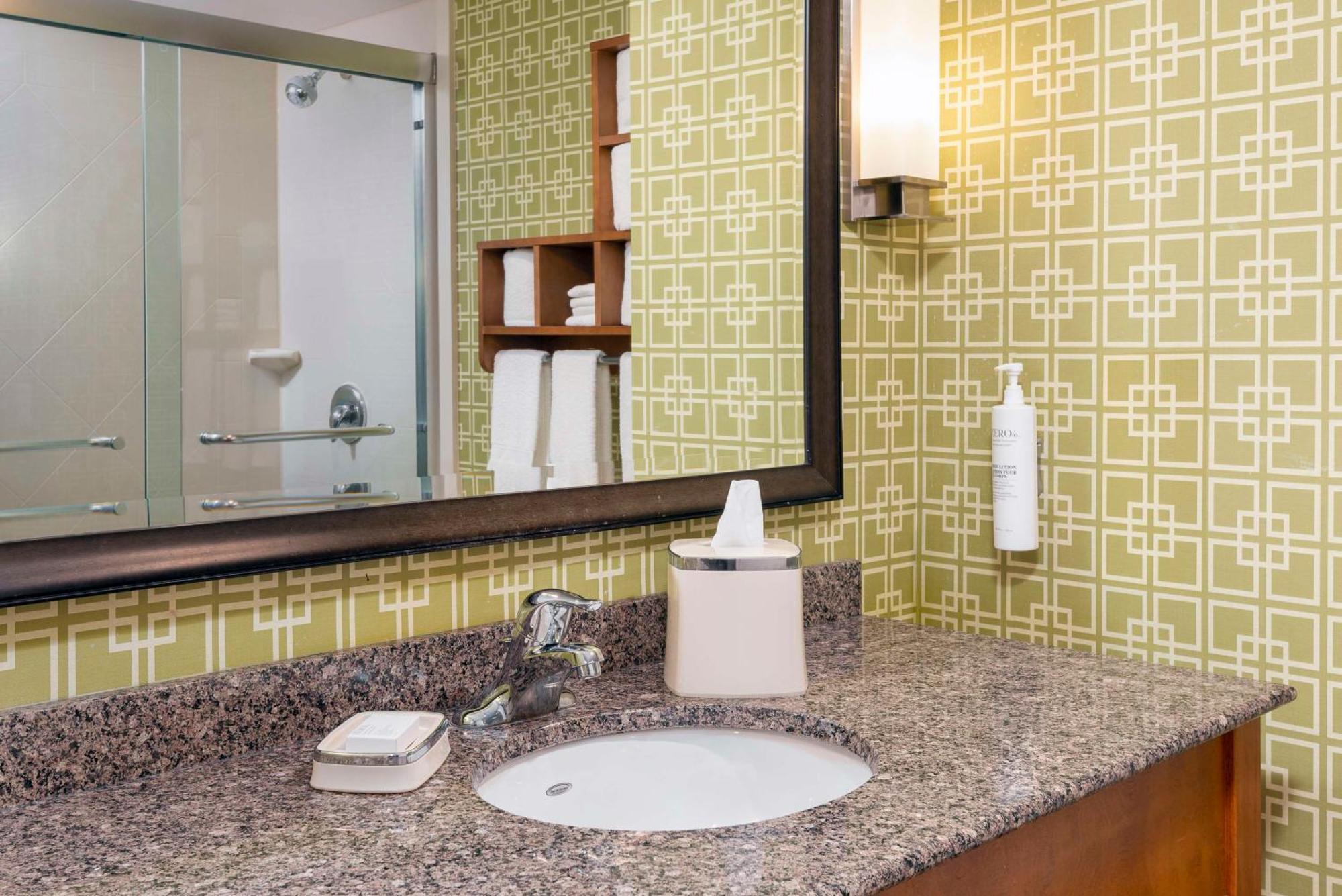 Hampton Inn And Suites Clayton/St. Louis-Galleria Area Zewnętrze zdjęcie